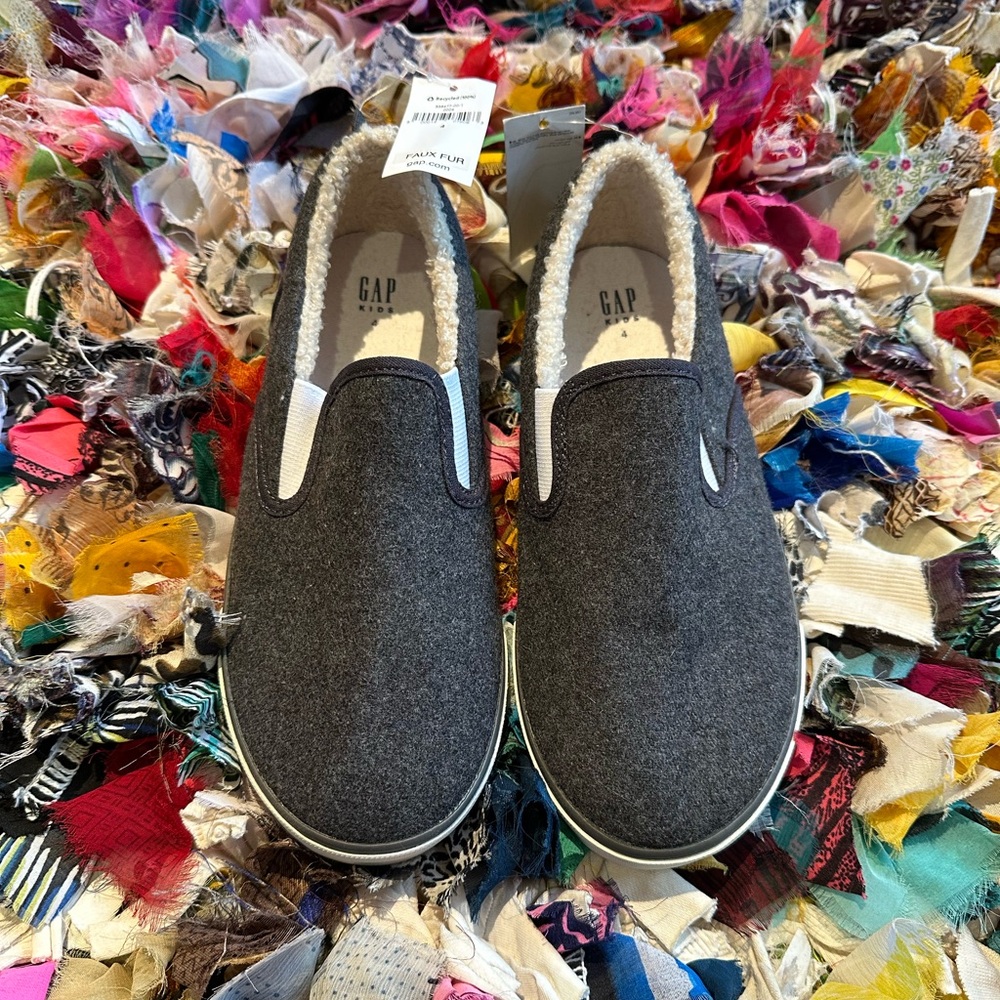 Gap Kids Slip-On Sneaker Size 4